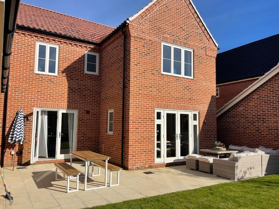 Stunning! Beautiful Contemporary Property In Holt, Norfolk Holt  Kültér fotó